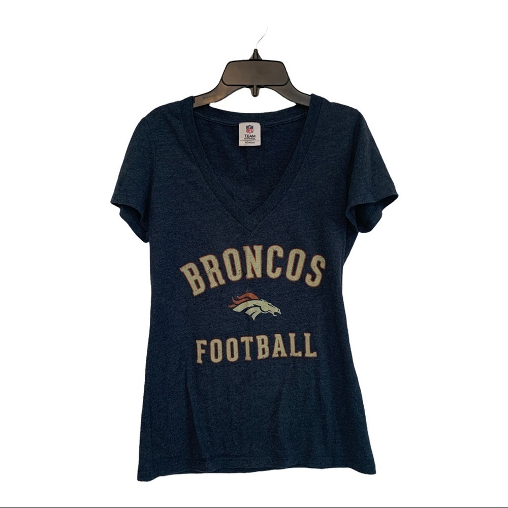 NFL Women’s‎ Bronco football tee